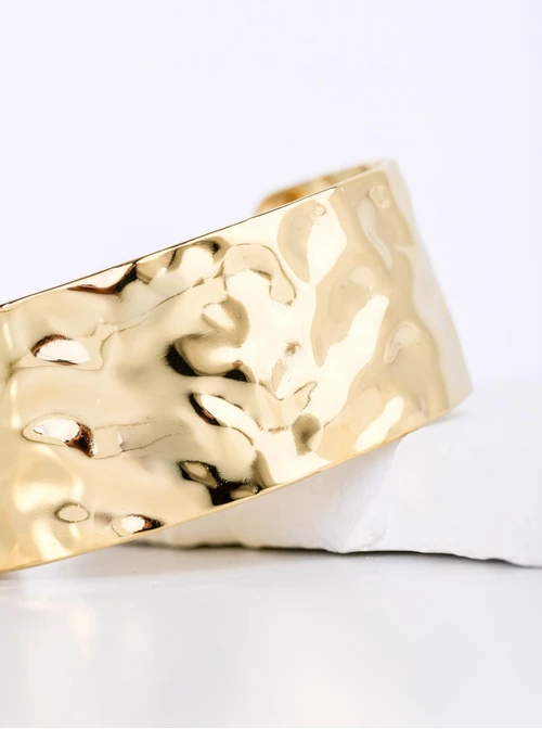 Bransoletka sztywna, gnieciona, stal pozłacana S112634Z00