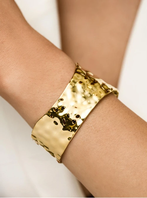 Bransoletka sztywna, gnieciona, stal pozłacana S112639Z00