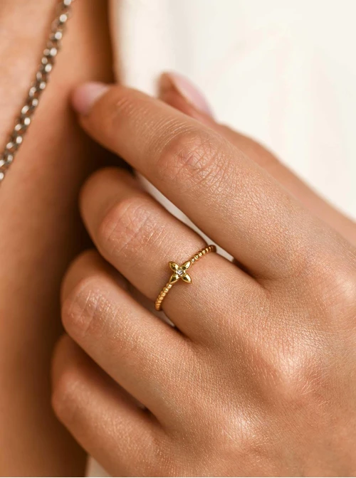 Pierścionek kwiatuszek, stal pozłacana S412510Z00