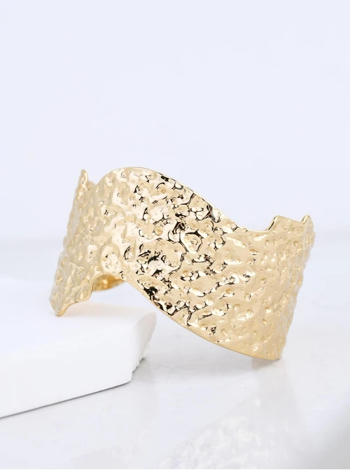 Bransoletka sztywna, młotkowana, stal pozłacana S112622Z00