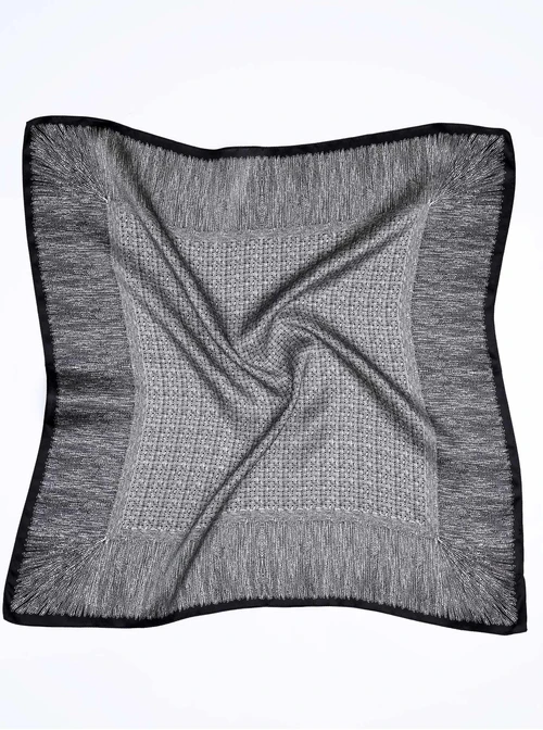 Apaszka Jedwabna, graficzny wzór liniowy 65 cm x 65 cm, AP15388-07