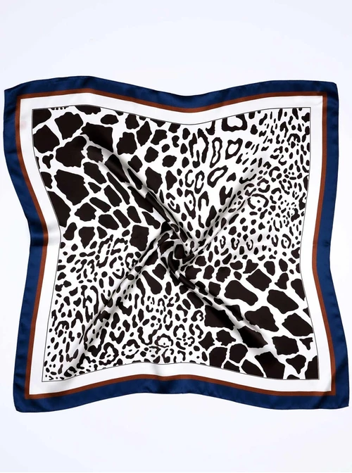 Apaszka Jedwabna, wzorzysta 65 cm x 65 cm, AP15288-07