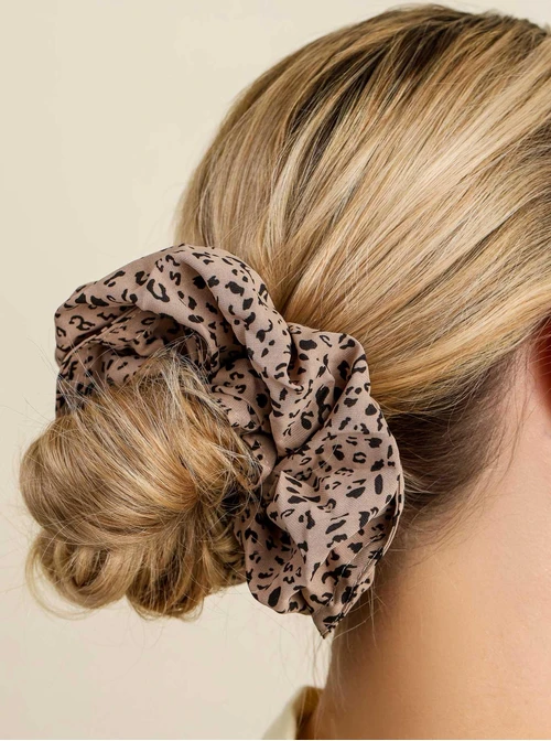 Gumka do włosów typu scrunchie - Beżowa Panterka, O614312P00