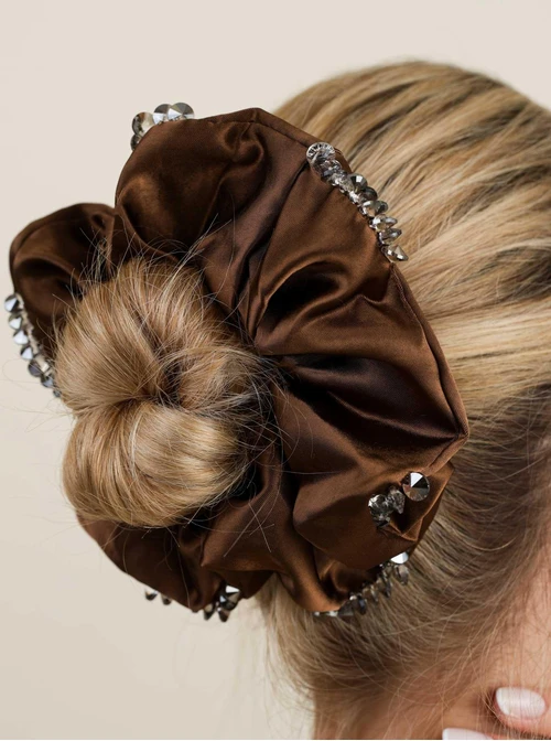 Gumka do włosów typu scrunchie - brązowa z kryształkami, O614307P00