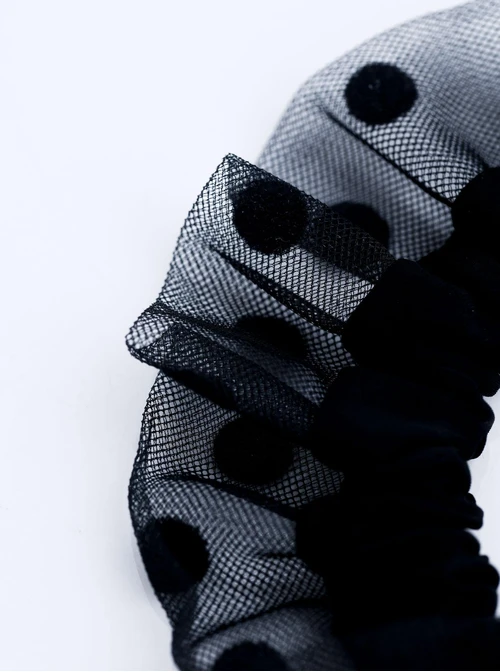 Gumka do włosów typu scrunchie - czarna w grochy z perłą, O614287P00
