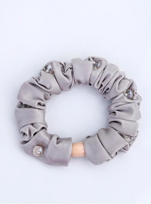 Gumka do włosów typu scrunchie - szampańsko-szara z kryształkami, O614302P00
