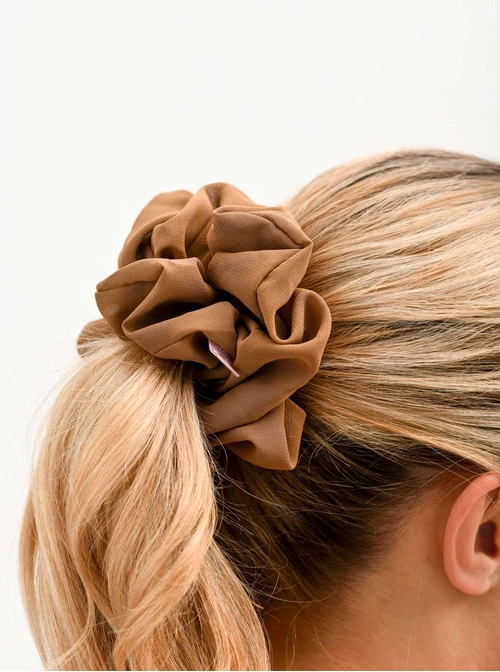 Gumka do włosów typu scrunchie, brązowa O614442P00