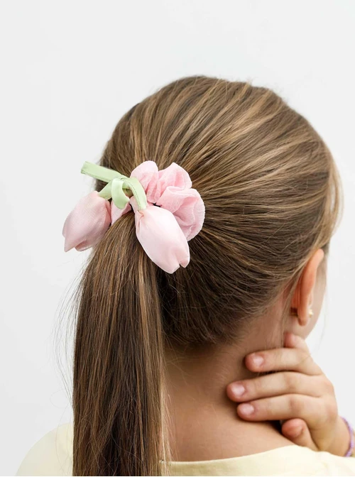 Gumka do włosów typu scrunchie, jasnoróżowa, tulipan O614382P00