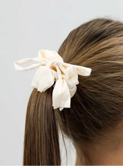 Gumka do włosów typu scrunchie, kremowa, tulipan O614397P00