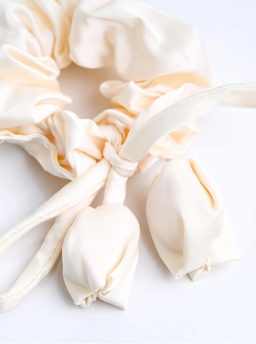 Gumka do włosów typu scrunchie, kremowa, tulipan O614397P00