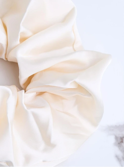 Gumka do włosów typu scrunchie, kremowy O614352P00