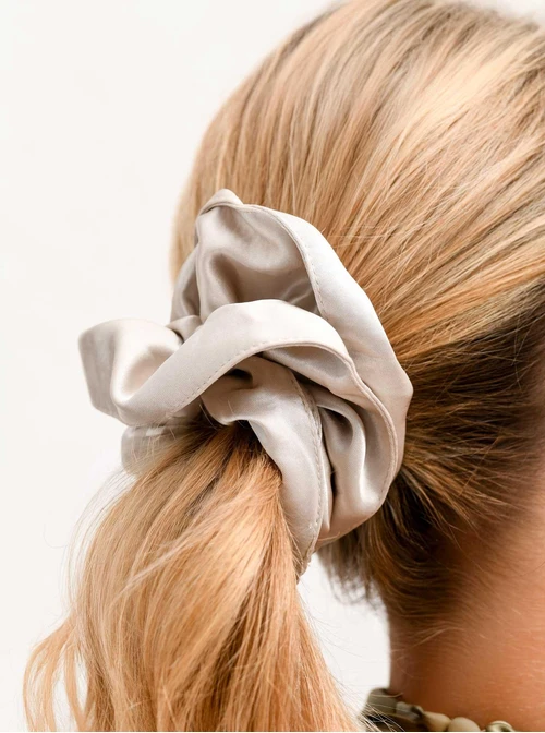 Gumka do włosów typu scrunchie, perłowy krem O614350P00