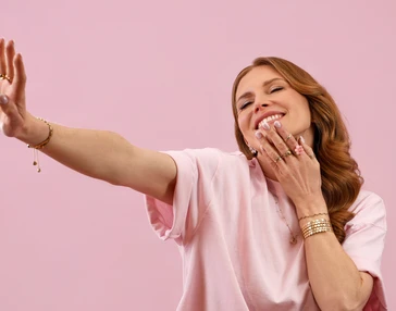 Jaką biżuterię noszą polscy celebryci i&nbsp;jak wpływa ona na trendy?