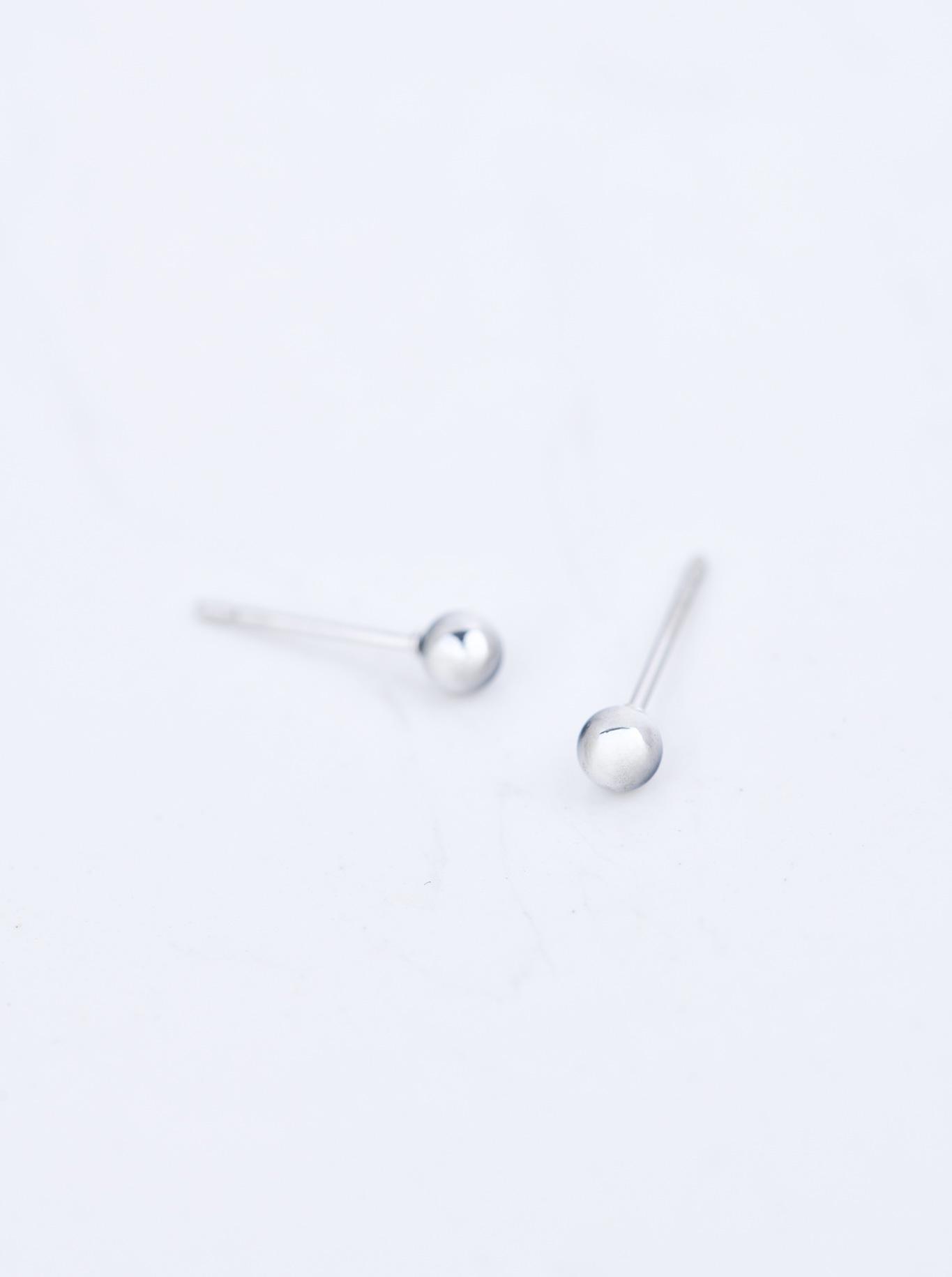 Kolczyki kuleczki, 4mm, stal S210245S00